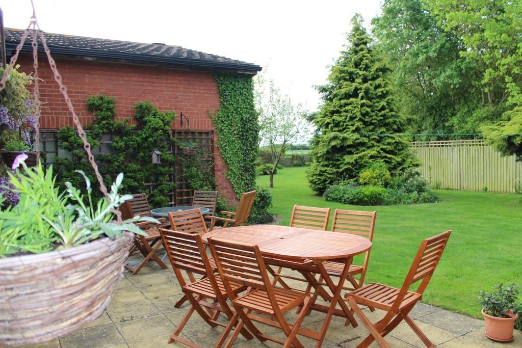 B&B The Pippins Sandy Exterior foto